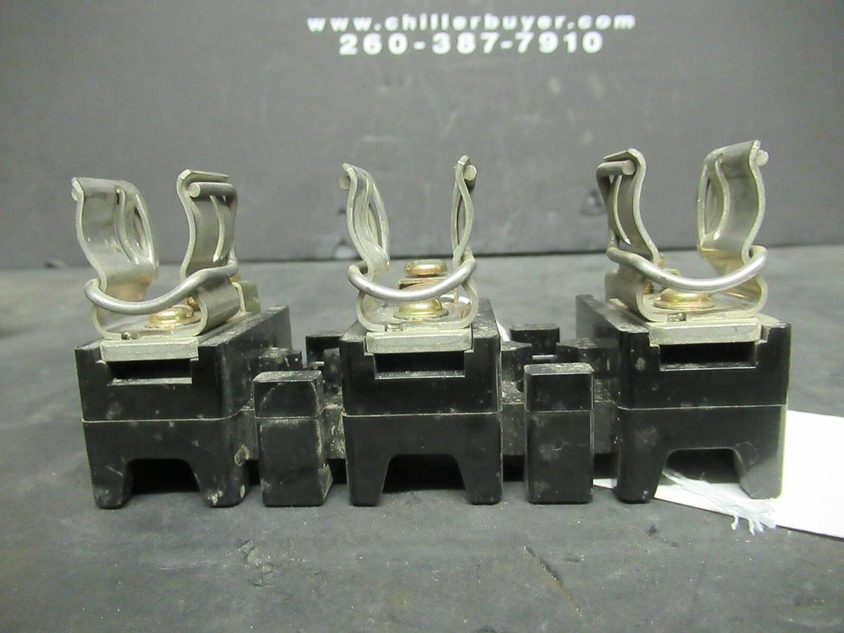 Used ALLEN BRADLEY DISCONNECT SWITCH 40021-58-02 600 VAC W/ X-401978 30 AMPS 600 VAC