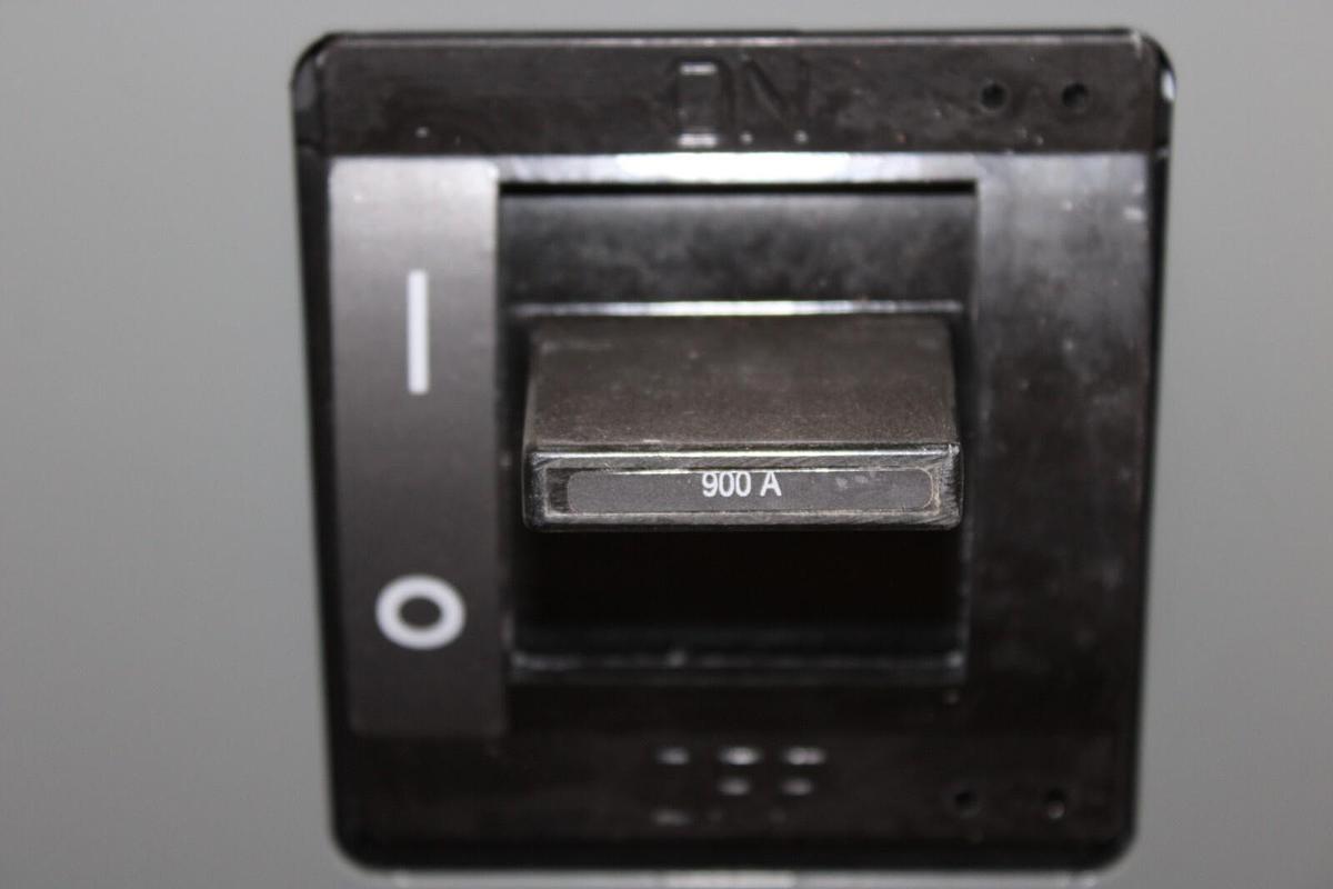 SQUARE D TYPE 1 CIRCUIT BREAKER ENCLOSURE MA1000S W/ MAL369002203 900 AMP