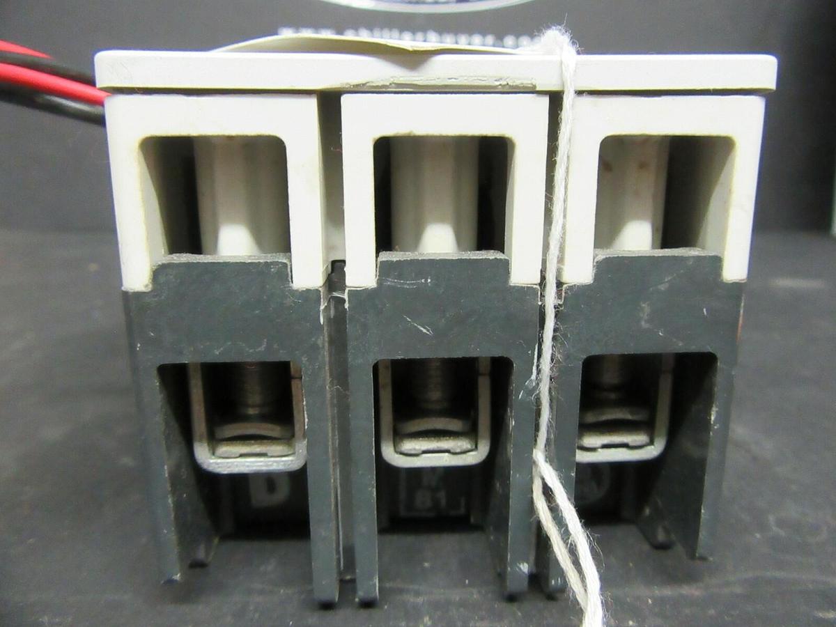 Used 7 AMP ALLEN BRADLEY BREAKER 140M-H8P-B70 3 POLE 480 VAC **WARRANTY INCLUDED**