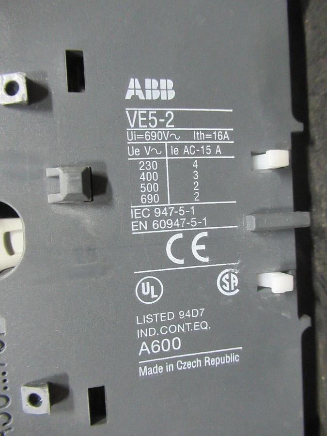 Used ABB MECHANICAL INTERLOCK / AUXILLIARY CONTACT VE5-2 600 VOLT 16 AMP A600