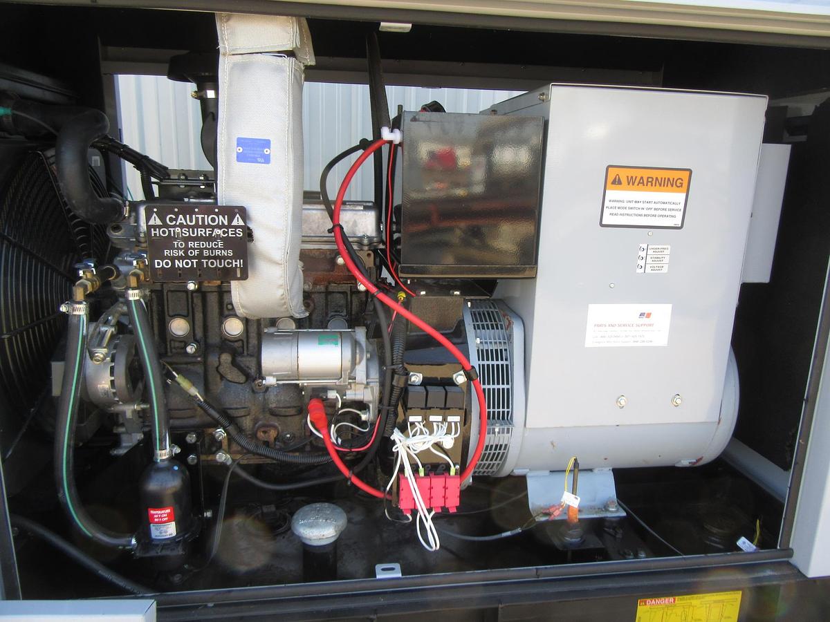 Used 20 KW DIESEL GENERATOR MTU 120/240 V 4LE1 ISUZU SOUND ENCLOSED 164 HRS  VIDEO