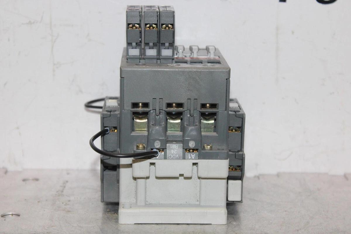 Used ABB CONTACTOR AE75-30 600 VAC 105 AMP 75 HP 3-POLE 3-PHASE COIL: 24 VDC
