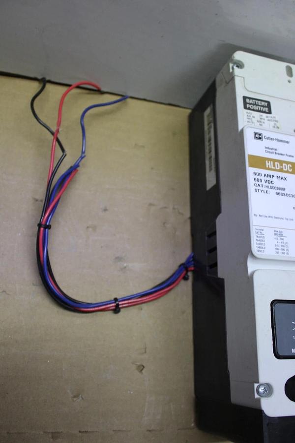 Used CUTLER-HAMMER DC CIRCUIT BREAKER HLDDC3600F 500 AMP TRIP 600 VDC **WARRANTY**