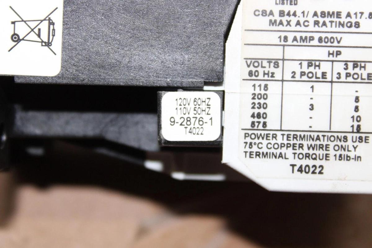 Used EATON CONTACTOR CE15DN3 18 AMP 600 VOLT 15 HP 3-POLE 3-PHASE COIL: 110/120V