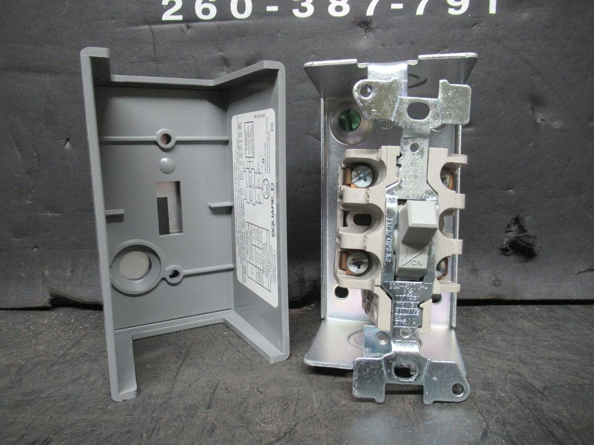 NEW SURPLUS SQUARE D FHP MANUAL MOTOR STARTER 2510NG1 ENCLOSURE TYPE 1 10 HP 30A