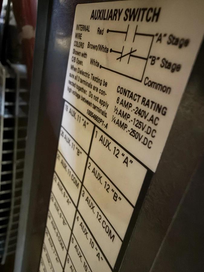 Used GE SSD08B208 800 AMP BREAKER MICRO VERSA TRIP LSI SHUNT BELL ALARM W/ PAPERWORK