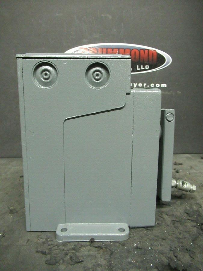 Used (1) BARBER COLMAN ACTUATOR XU-339 HF26BB055 115 VAC 1 PH 0.5 AMP 28 W WARRANTY