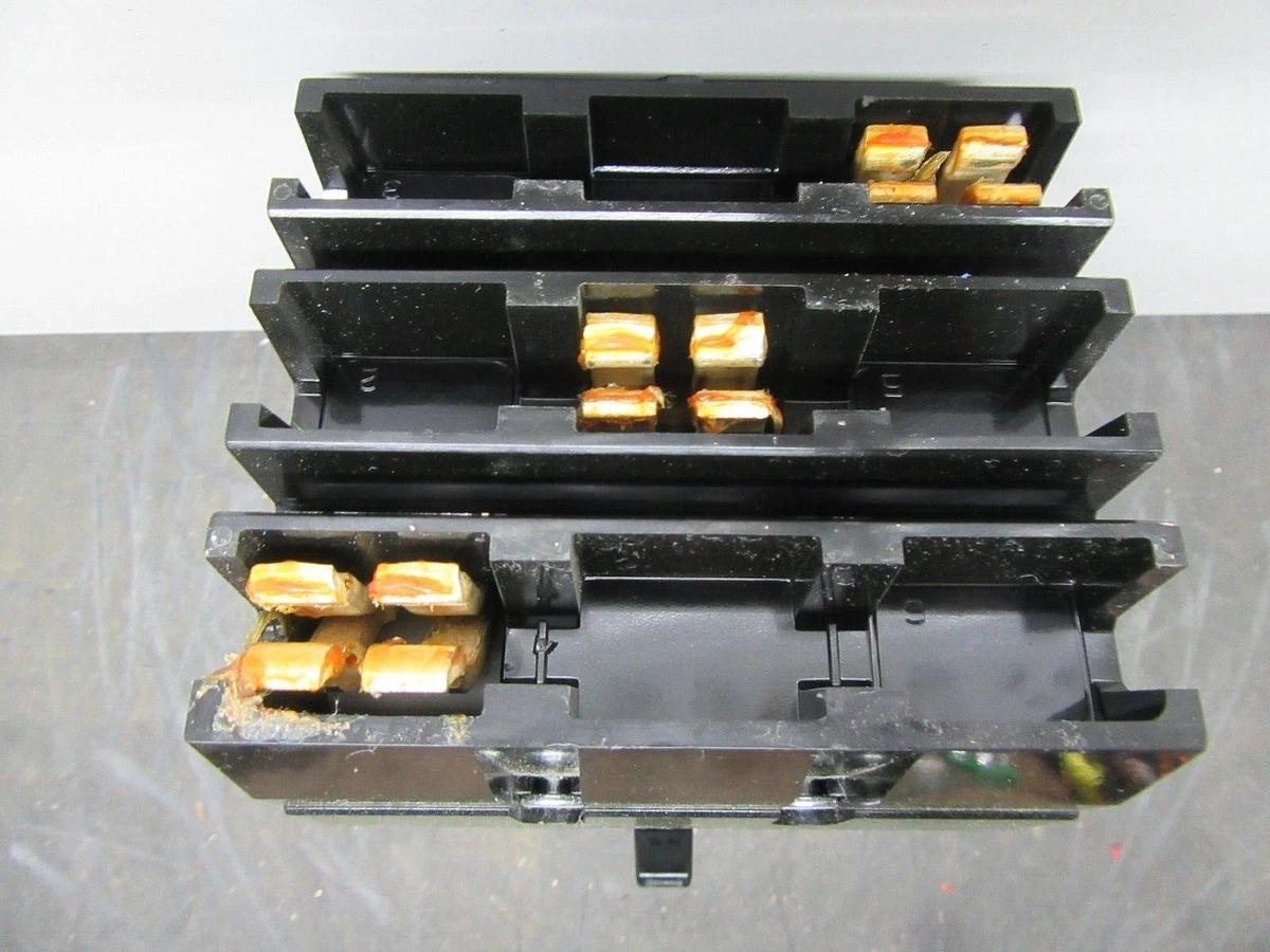 Used SQUARE D POWERPACT CIRCUIT BREAKER QGA32125 125 AMP 240 VAC 3-POLE **WARRANTY**