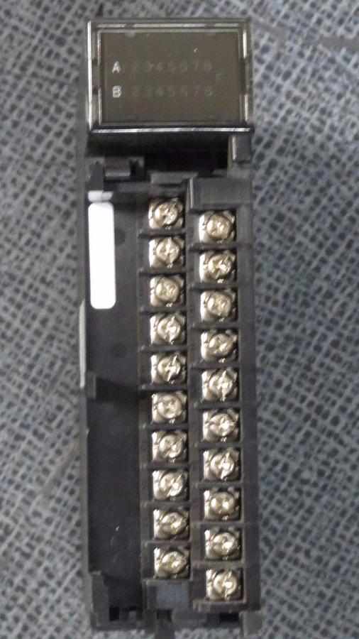 Used GE FANUC IC693MDL740C OUTPUT MODULE **WARRANTY INCLUDED**