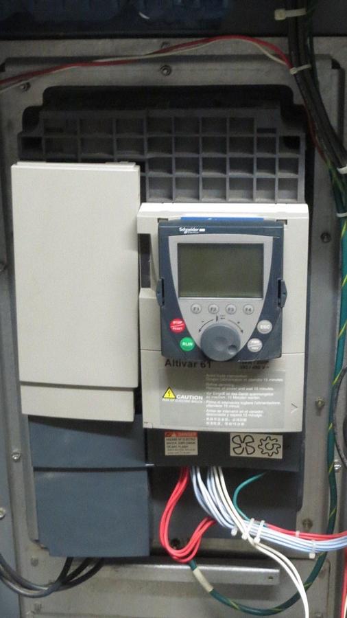 Used SQUARE D E-FLEX ALTIVAR MOTOR CONTROLLER VSD EFDLH4VW 460V 3-PHASE 5 HP NEMA 3R