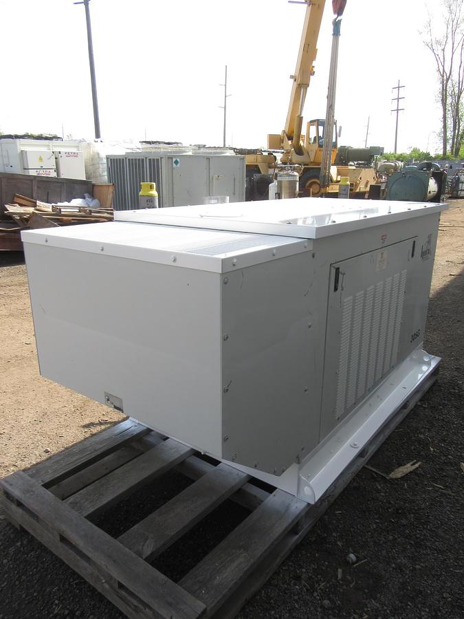 Used 30KW GENERATOR LYNX 120/240V 3.0 GM PSI NAT GAS PROPANE RECONNECTABLE VIDEO 
