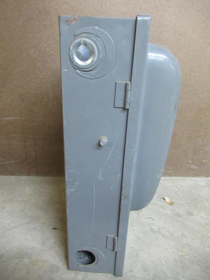 Used SQUARE D SAFETY SWITCH TYPE 1 ENCLOSURE 100 AMP 60 HP 600 VAC 3-POLE