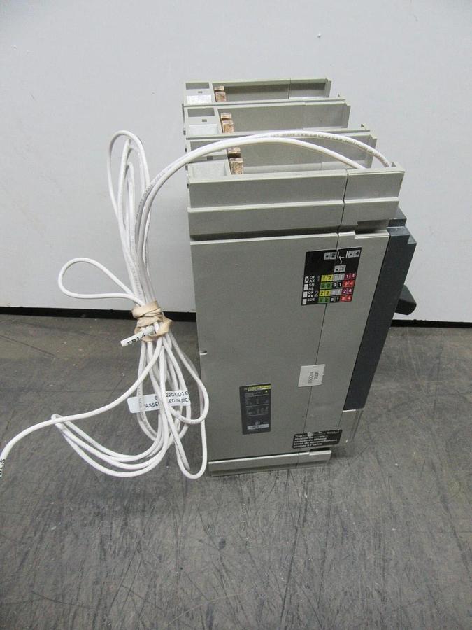 Used SQUARE D POWERPACT CIRCUIT BREAKER 604293P2 400 AMP 3-POLE 600 VAC