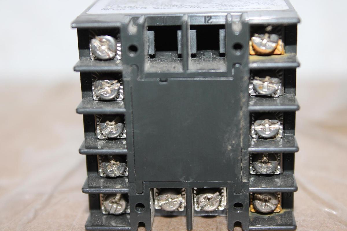 Used LOT OF 3 TRANE CURRENT TRANSFORMER X13580269-02 019-1440-02R
