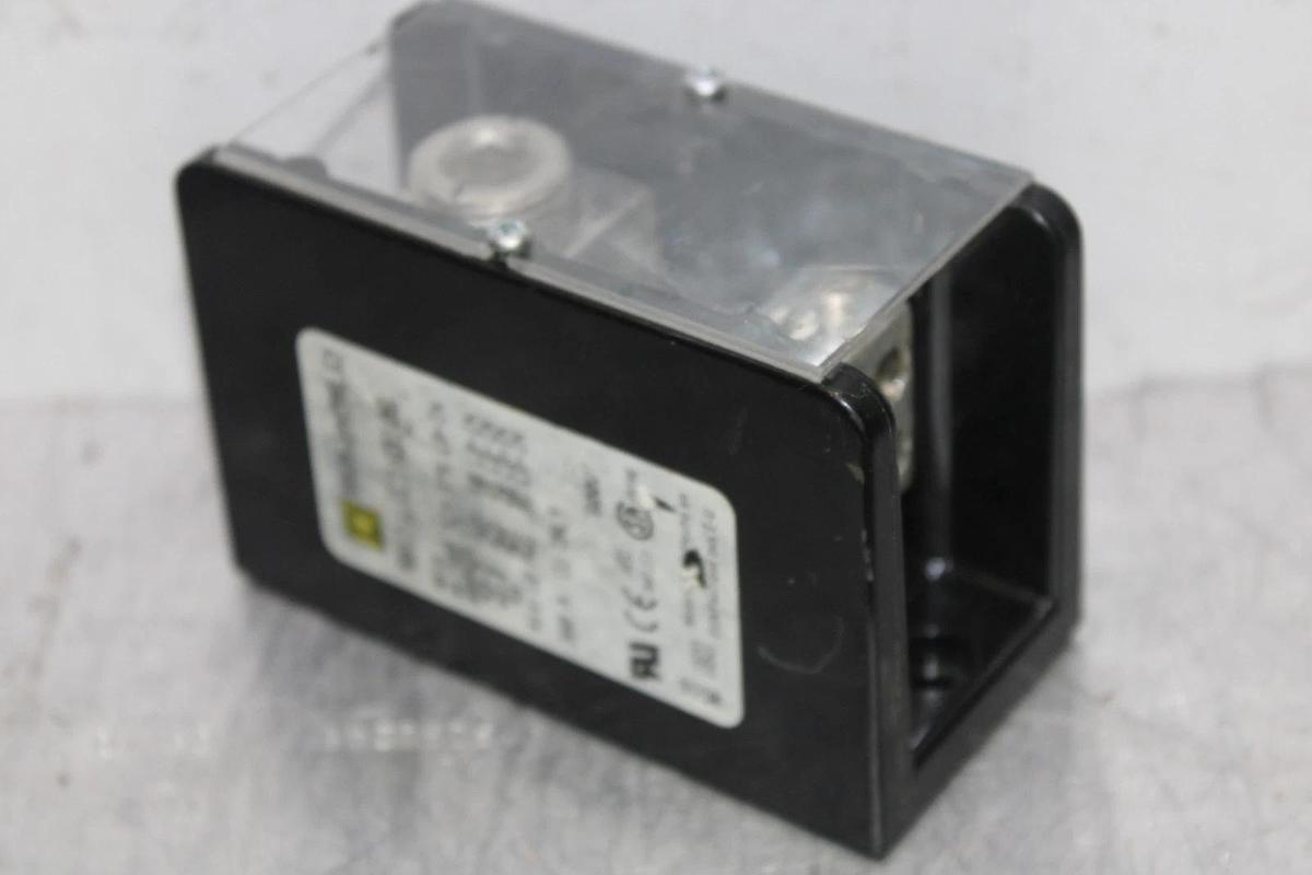 Used SQUARE D WIRE POWER DISTRIBUTION BLOCK 9080-LBC163106 1-POLE 380 AMP 600 VAC