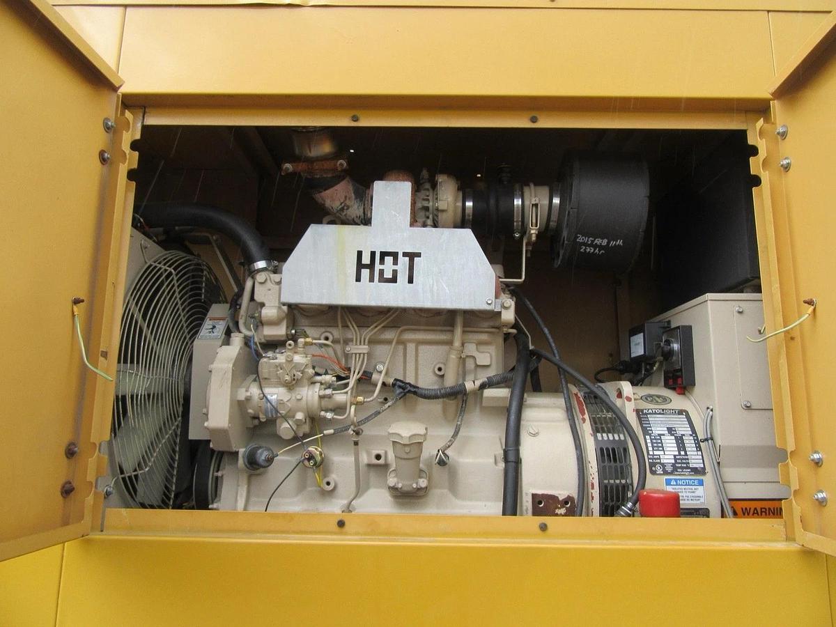 Used 60 KW DIESEL GENERATOR KATOLIGHT 120/240 & 480V JOHN DEERE RENTAL SPEC. TRAILER