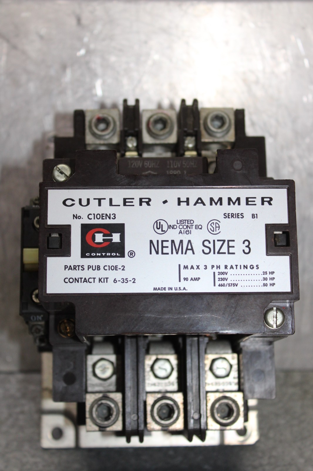 Used CUTLER-HAMMER CONTACTOR C10EN3 NEMA SIZE 3 90 AMP 600 VAC 3-POLE COIL: 120 V