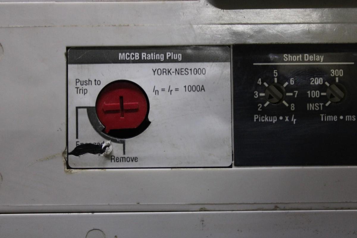 Used YORK / EATON CIRCUIT BREAKER 1000 AMP 600 VAC 3-POLE **WARRANTY INCLUDED**