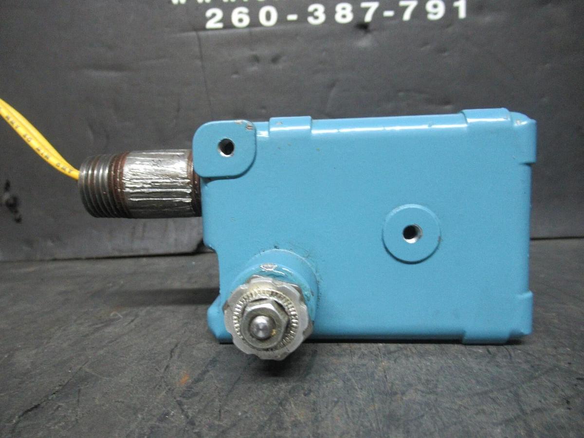 Used HONEYWELL EXPLOSION PROOF MICRO SNAP SWITCH EXA-AR20 20 AMP 480 VAC 2 HP