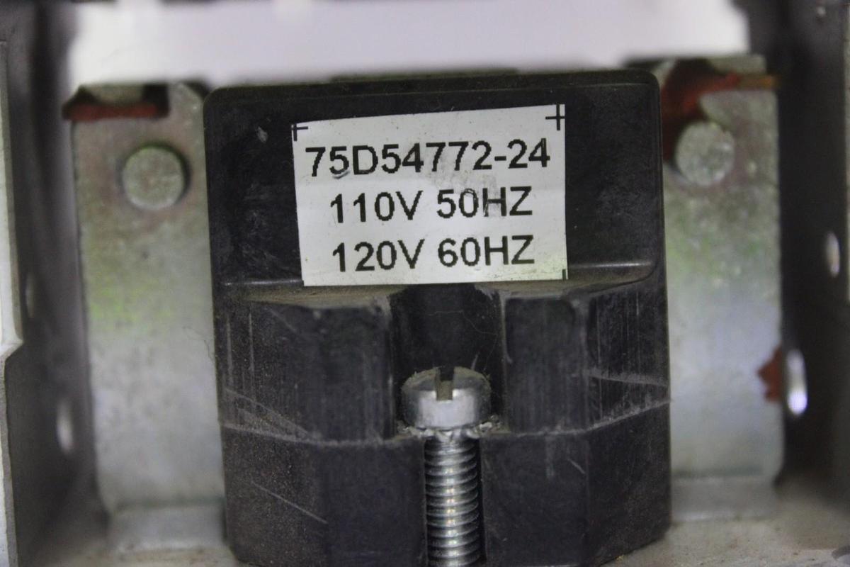 Used SIEMENS CONTACTOR 42FE35AF306R HN53HG120 600 VAC 75 AMP 3-POLE COIL: 120V