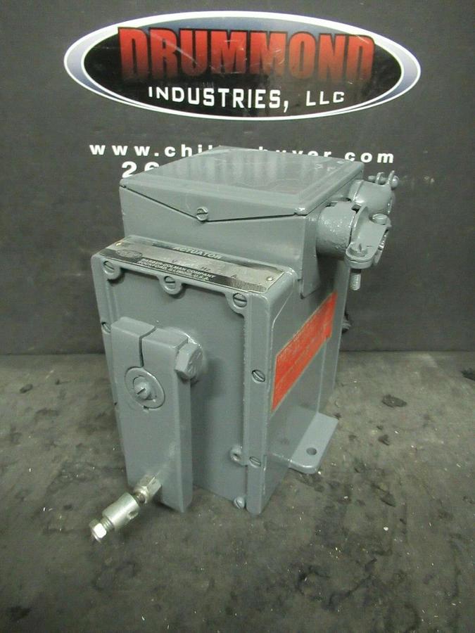 Used (1) BARBER COLMAN ACTUATOR XU-339 HF26BB055 115 VAC 1 PH 0.5 AMP 28 W WARRANTY