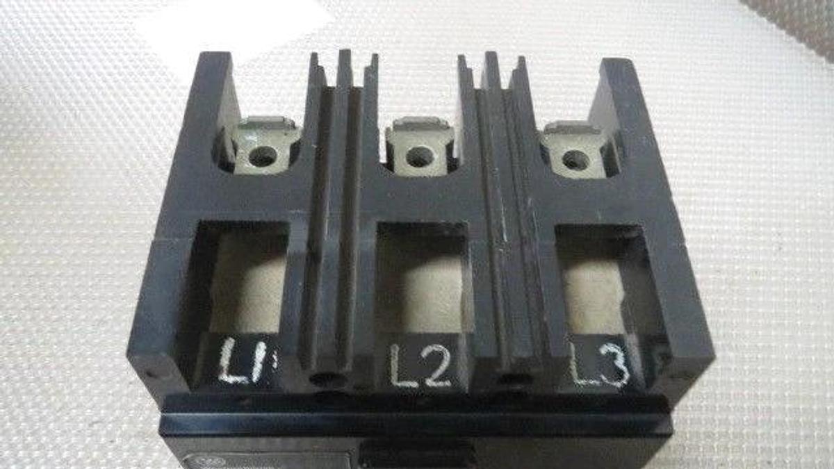 Used WESTINGHOUSE BREAKER 15 AMP 600 VAC 3 POLE MODEL MCP03150 **WARRANTY**