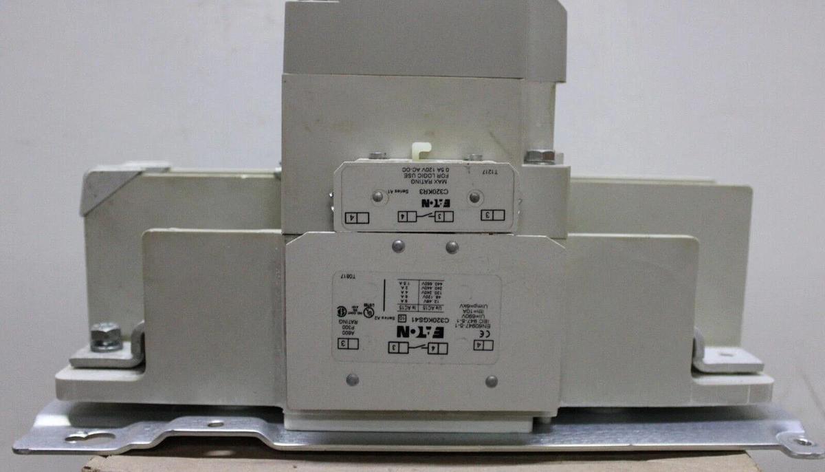 Used CUTLER HAMMER NEMA CONTACTOR CN15SN3 NEMA 5 270 AMP 600 VAC 3-PHASE 200 HP