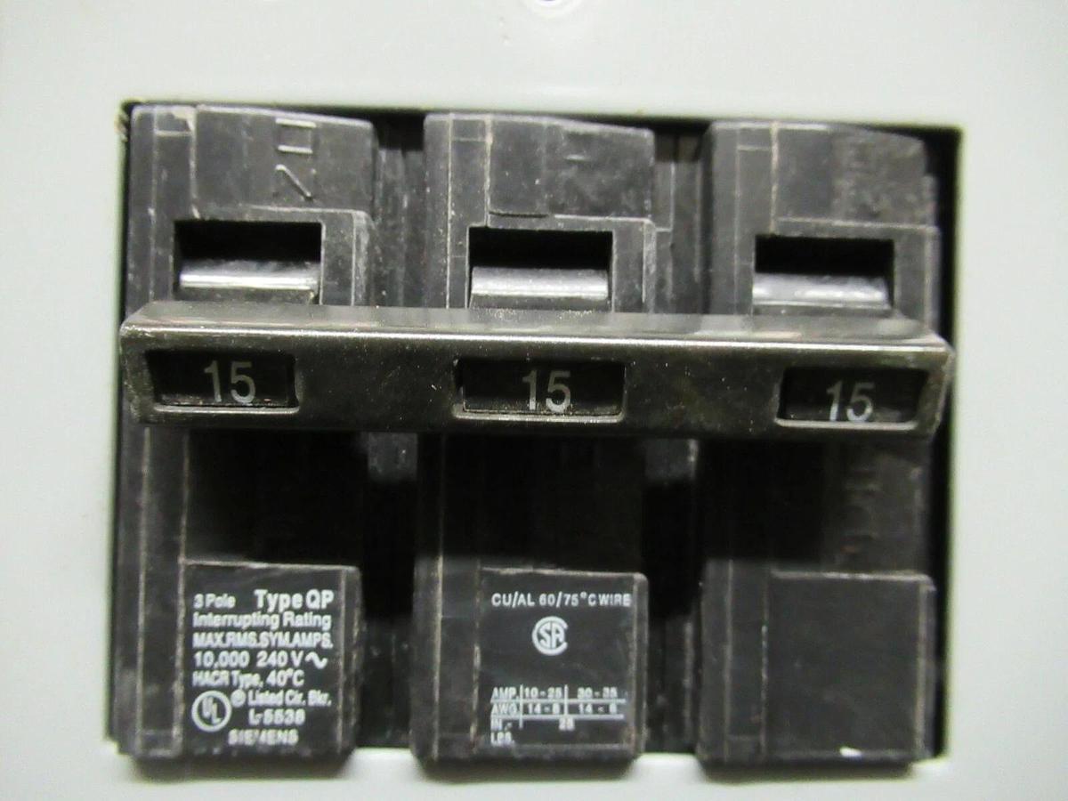 Used ITE BUS PLUG XQ45RGIG 50 AMP 240V 3P4W+GROUND XJ-L 15 AMP BREAKER SIEMENS 9200