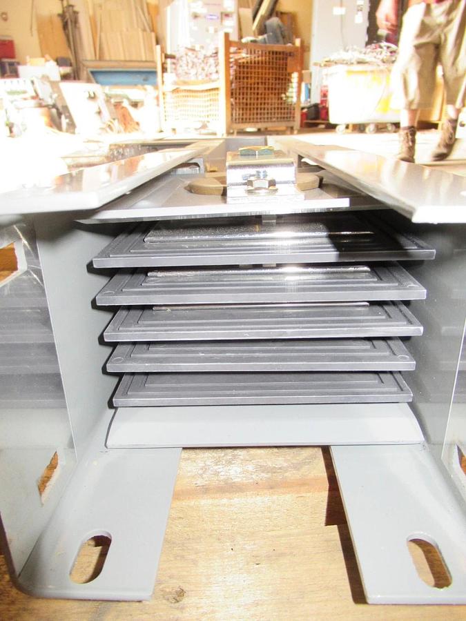 Used 1200 AMP EATON CUTLER HAMMER POW-R-WAY III BUSWAY BUSDUCT CORNER 480 277 4 WIRE