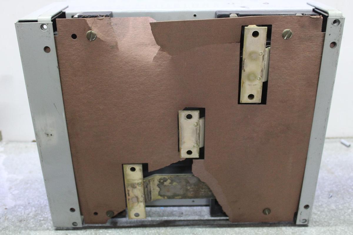 Used ITE VACU-BREAK PANELBOARD SWITCH V7F3604 200 AMP 600 VOLT 3-PHASE 3-POLE