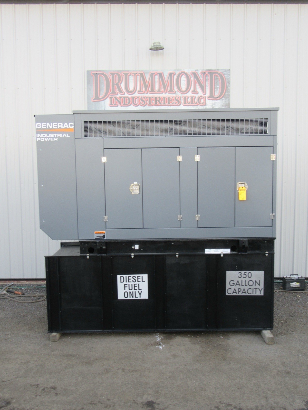 Used 80 KW DIESEL GENERATOR GENERAC 120/240V FPT BRAND NEW SOUND ENCLOSED VIDEO 50 KW