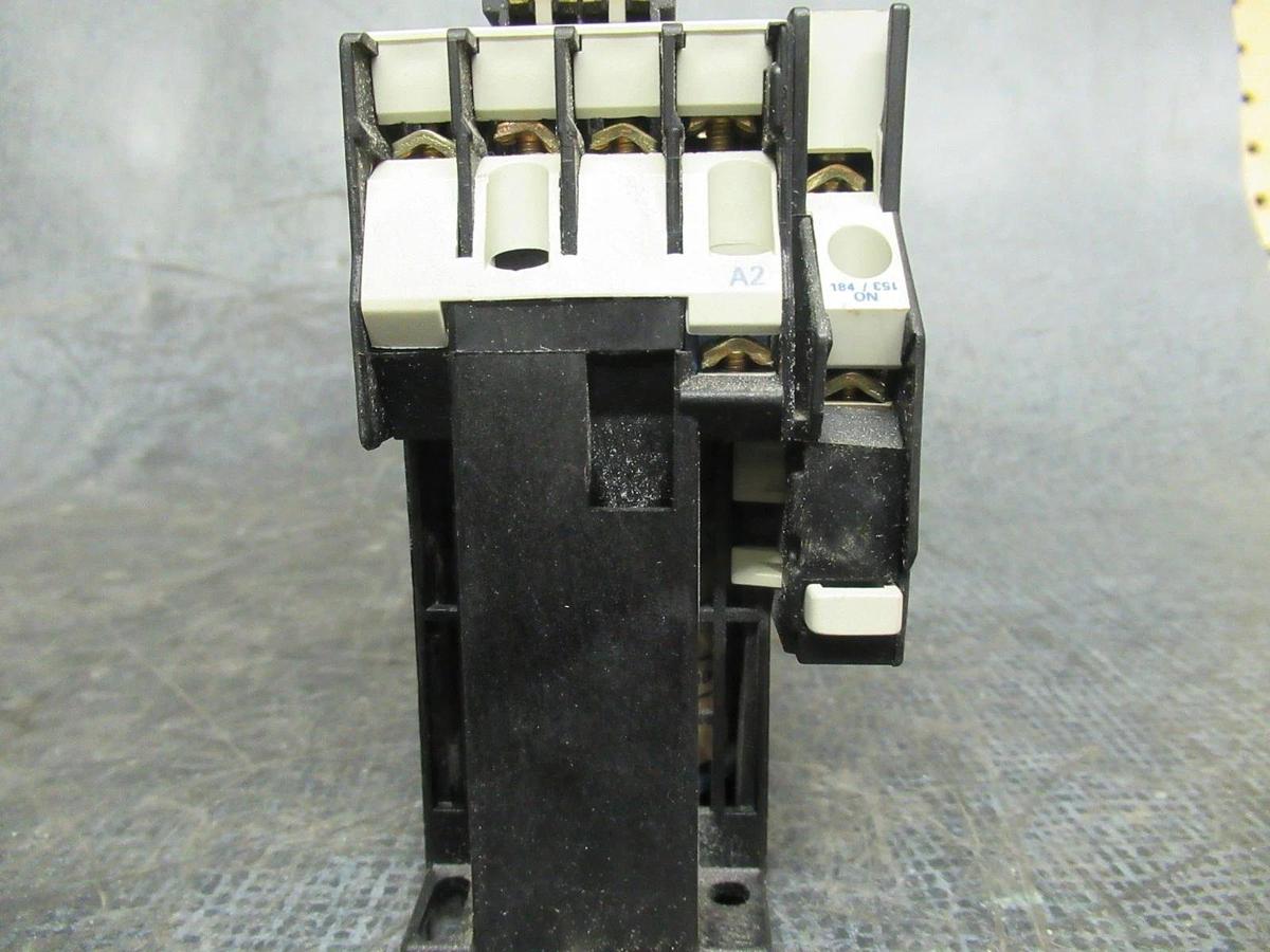 Used SCHNEIDER LP1D0901 600V 25A 7.5HP COIL: 24V **WARRANTY INCLUDED**