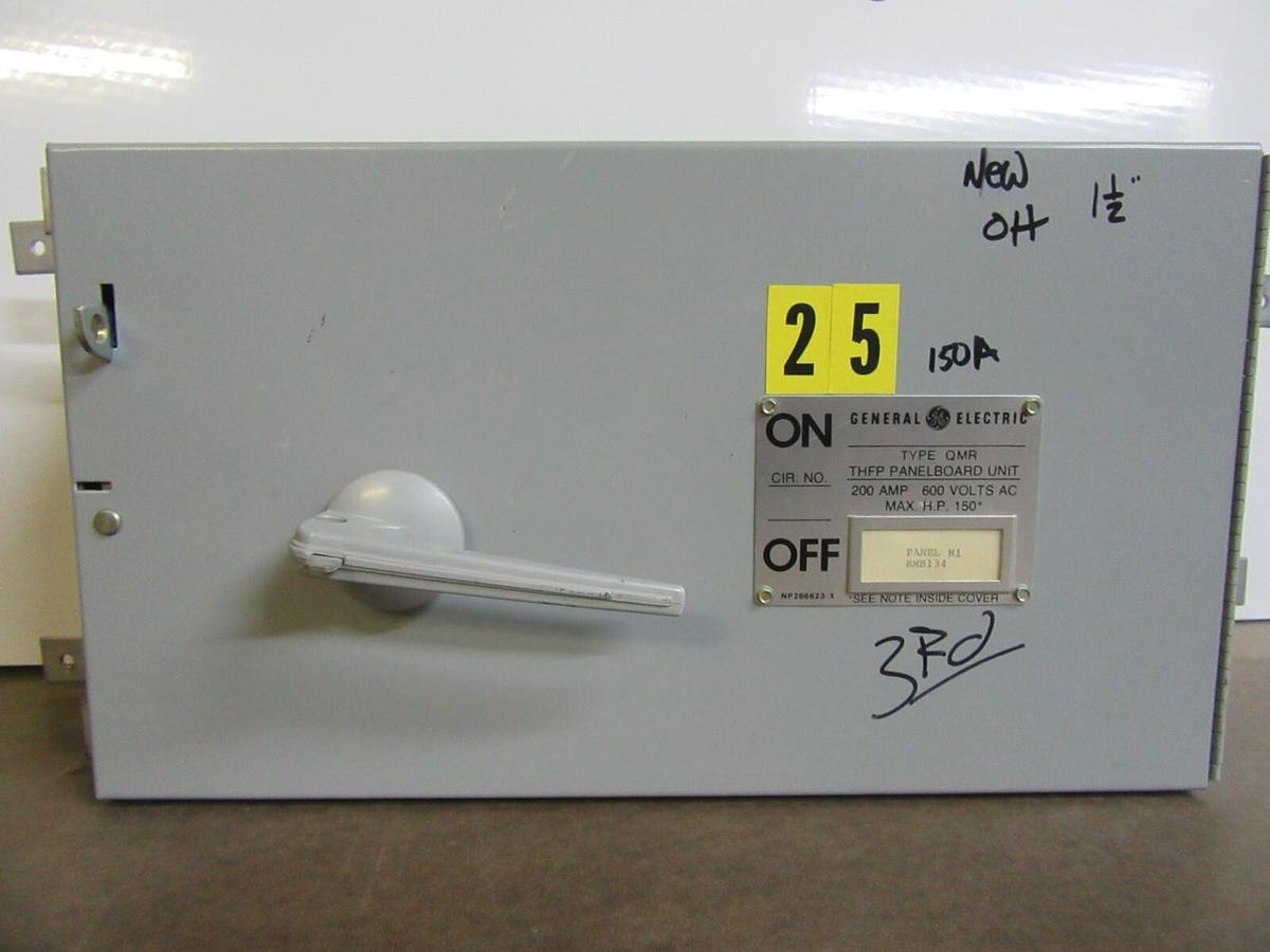 Used GE QMR THFP PANELBOARD THFP364 200 AMP 600 VAC 150 HP W/ SIDE PANELS