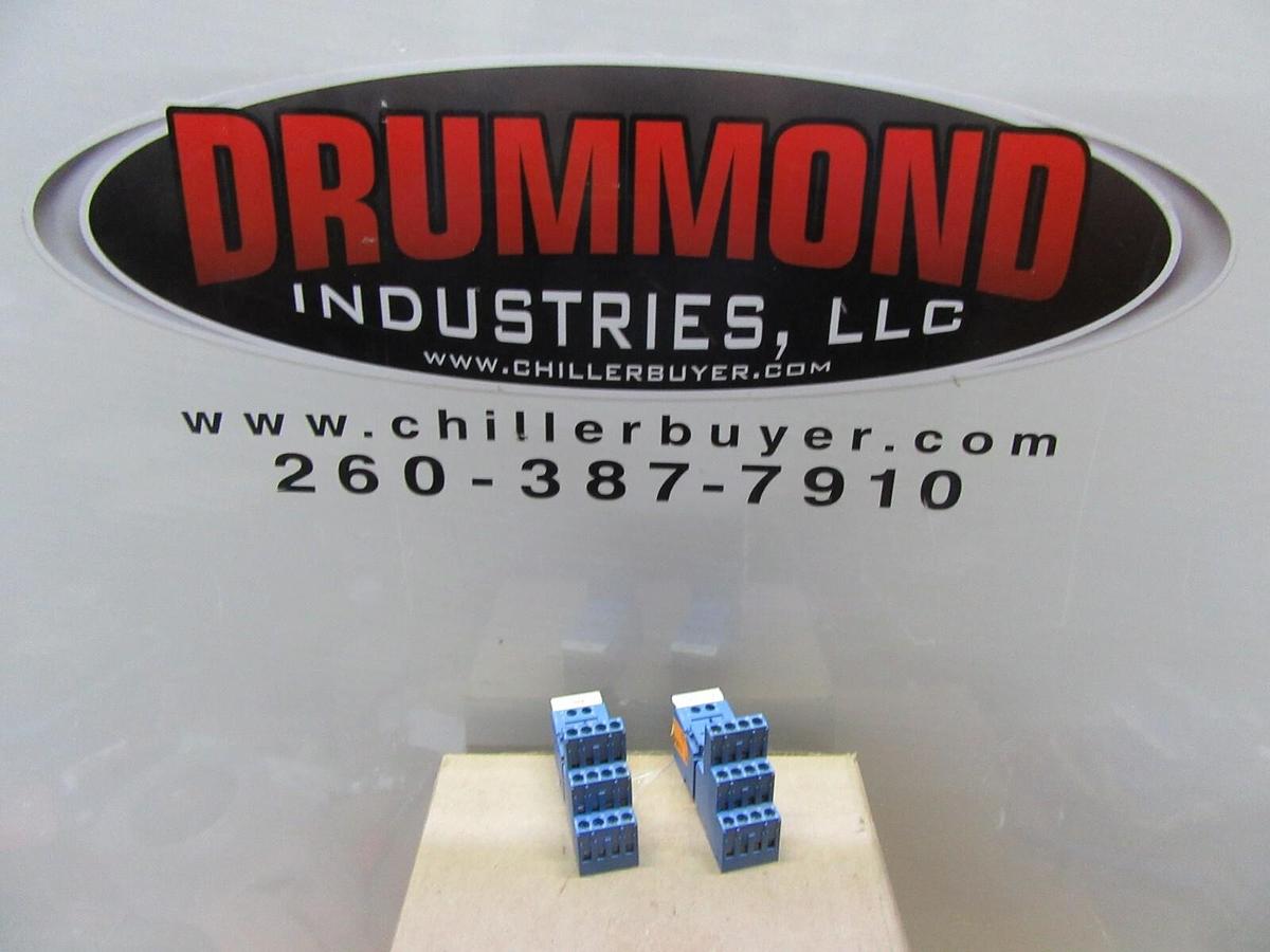 Used LOT OF 2 FINDER RELAY BASE 94.04 10 AMP 250 VOLT **WARRANTY INCLUDED**