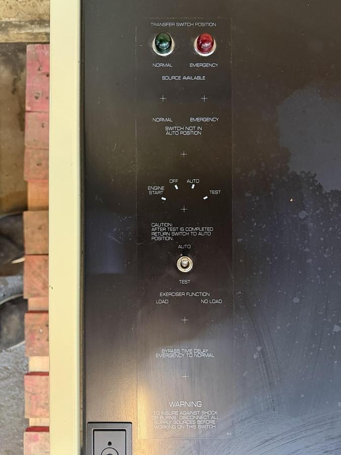 Used KOHLER AUTOMATIC TRANSFER SWITCH K-168541-225 225 AMP 208 VOLT 3-PHASE 3-WIRE