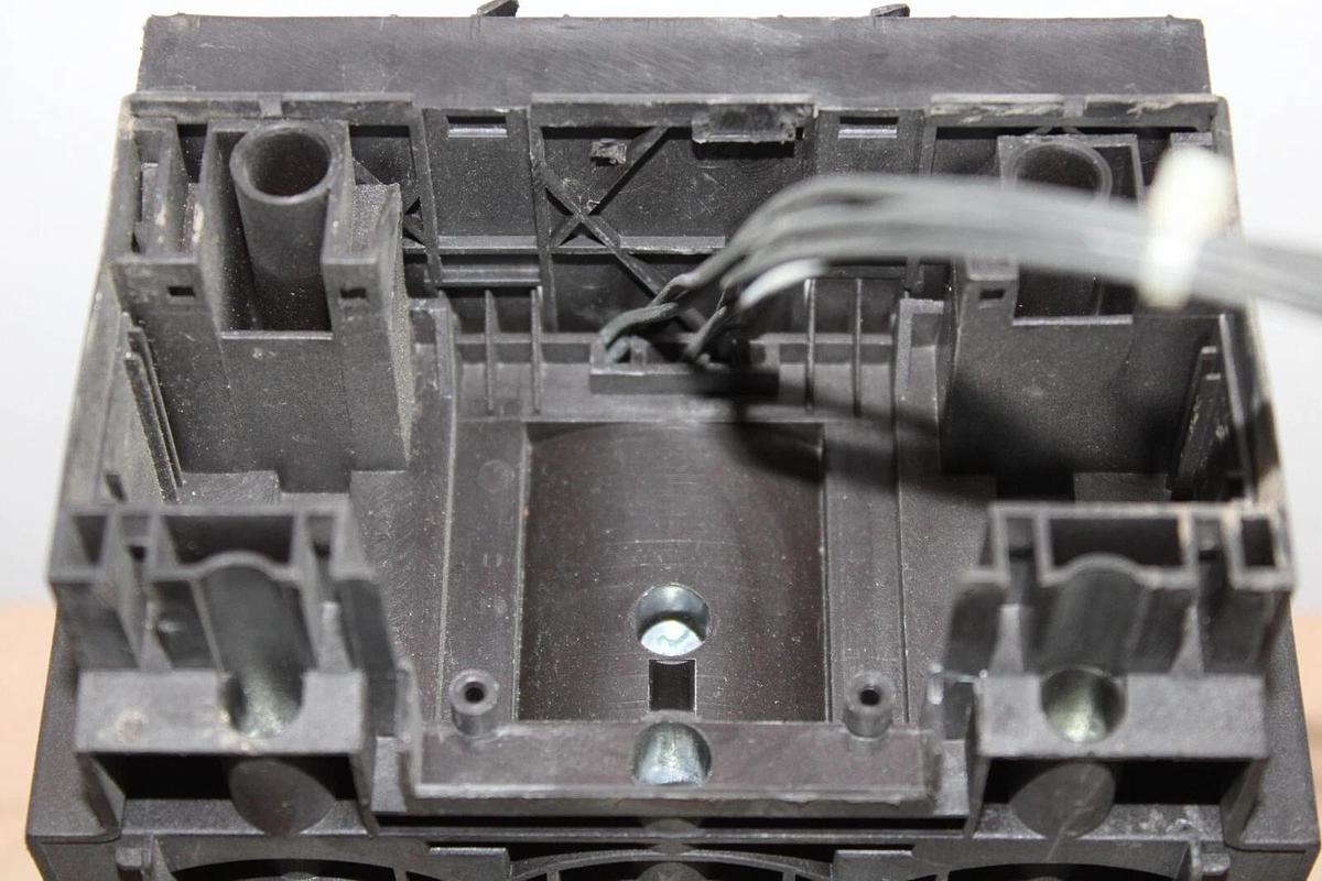 Used SIEMENS CURRENT TRANSFORMER 3RB2956-0FH 300 AMP *MISSING TOP*