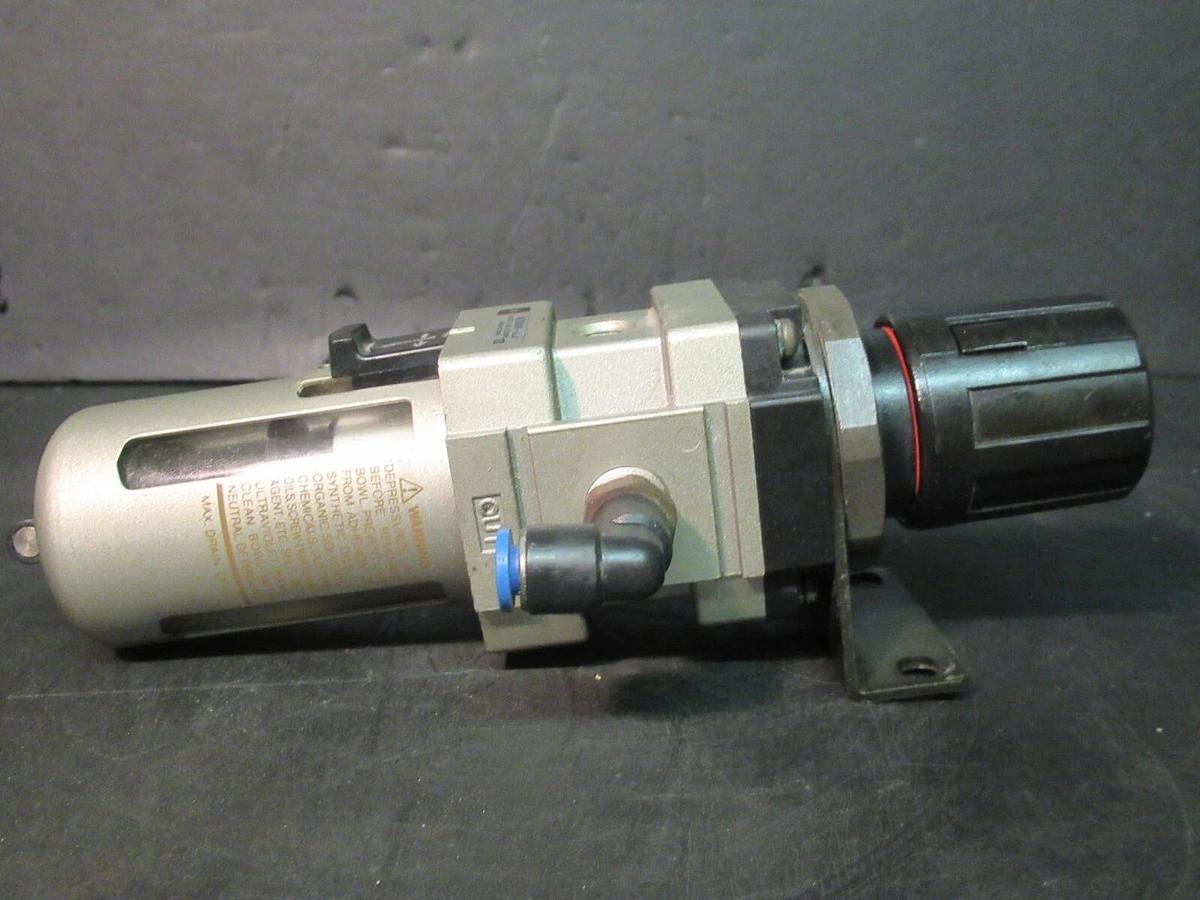 Used SMC AIR REGULATOR / FILTER AW3000-02B 0.05-0.85 MPA **WARRANTY INCLUDED**