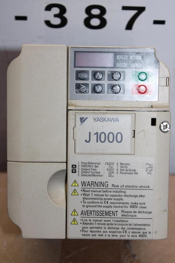 Used YASKAWA VARIABLE FREQUENCY DRIVE CIMR-JU4A0002BAA REV. A 480 VAC 2.1 AMP