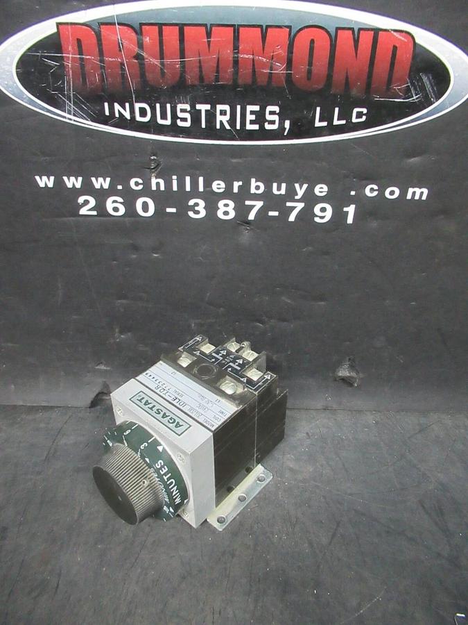 Used AGASTAT TIME DELAY RELAY 3-30 MINUTES 7012OH 24 VDC VOIL 600 VAC 10 AMP