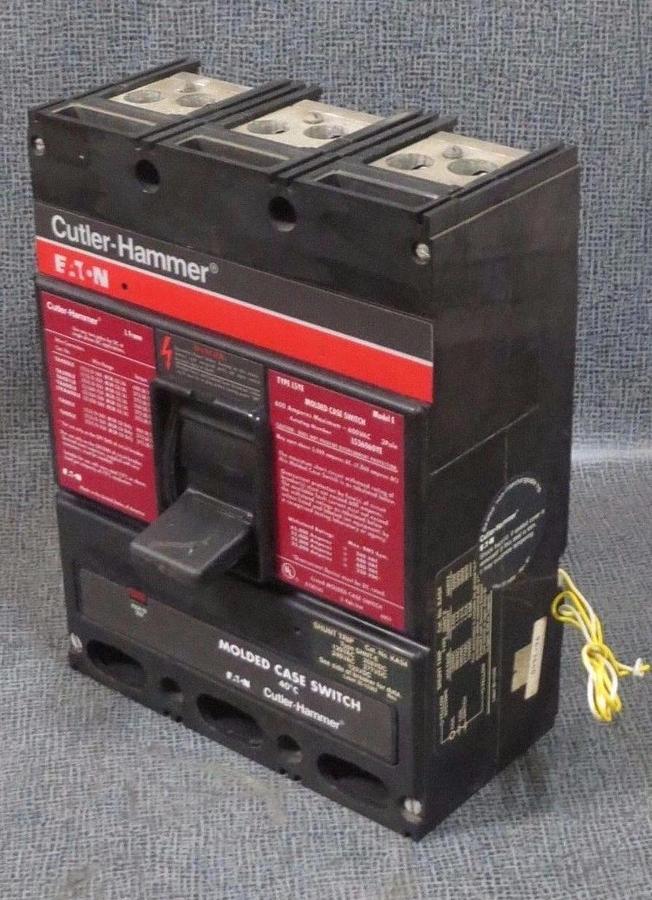 Used CUTLER HAMMER MOLDED CASE 600 AMP 600 VAC 3 POLE WITH SHUNT TRIP MODEL LS36060YE
