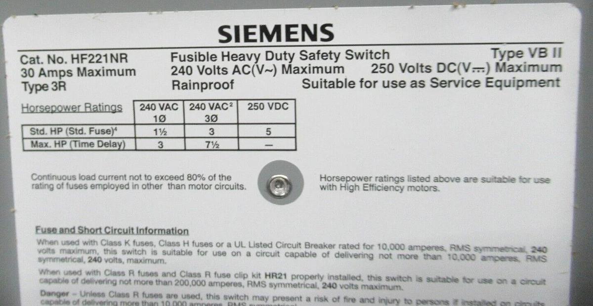 NEW SURPLUS SIEMENS HEAVY DUTY FUSIBLE SAFETY SWITCH HF221NR 30 AMP 240 VAC