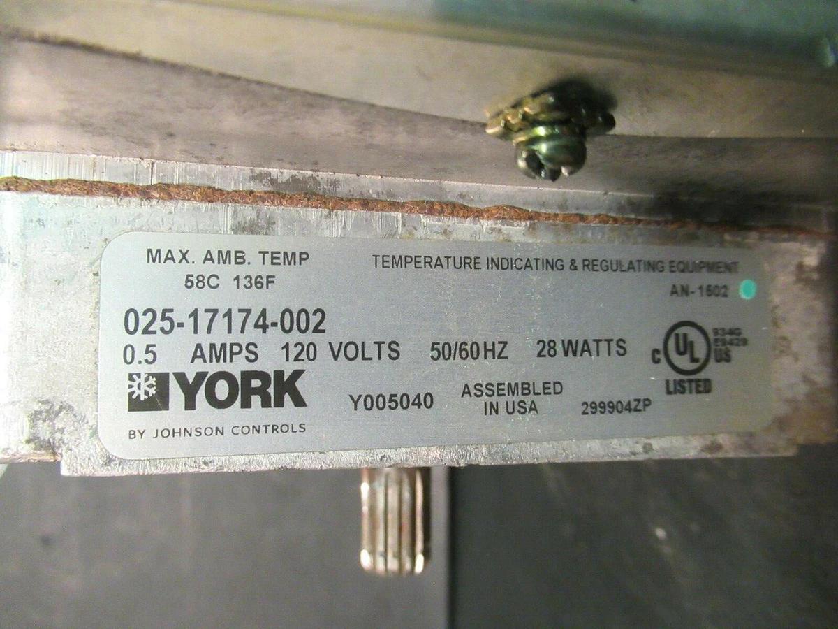 Used YORK / JOHNSON CONTROLS 025-17174-002 MOD MOTOR ACTUATOR 120 VAC 28 WATTS 0.5 A