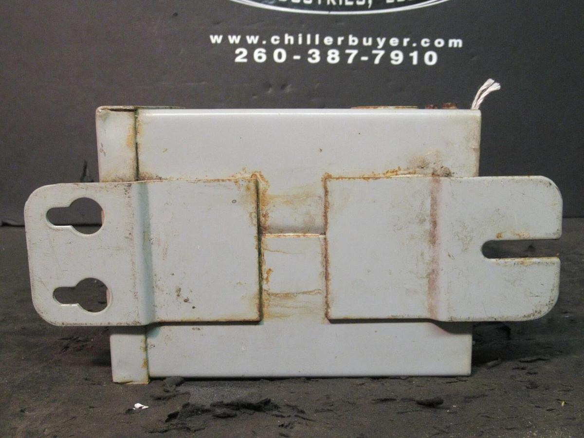 Used 0.5 KVA (1/2) CUTLER HAMMER NEMA 3R TRANSFORMER S52N11S51N 460 VAC 120 / 240 V