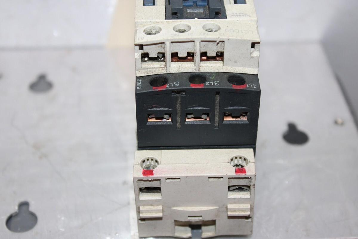 Used SCHNEIDER CONTACTOR LC1D09 25 AMP 600 VAC 3-POLE 3-PHASE 7.5 HP W/ LAD4BBVG