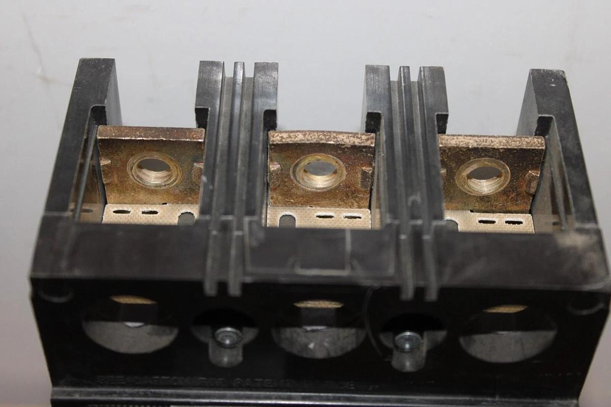 Used SIEMENS CIRCUIT BREAKER QJ23B175 175 AMP 240 VAC 3-POLE **WARRANTY**