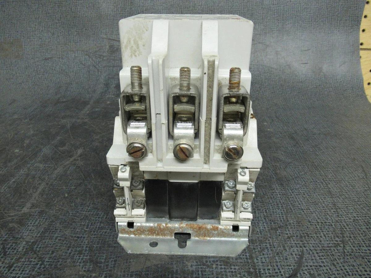 Used CUTLER-HAMMER CONTACTOR A201KECA-J1 SIZE E 600 VOLT 120 AMP COIL: 120V