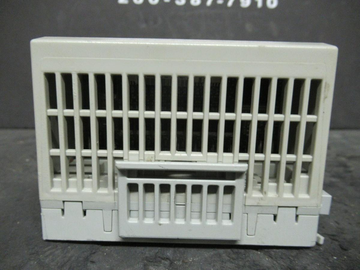 Used ALLEN BRADLEY FLEX I/O OUTPUT MODULE 1794-0B16 SER. A 96221873 REV. A01