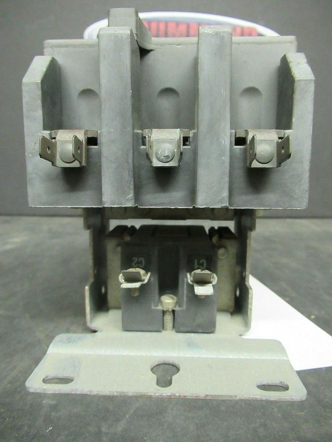 Used SIEMENS CONTACTOR 42FE35AF306R / HN53HG1200 75 AMP 600 VAC 93 AMP/RES