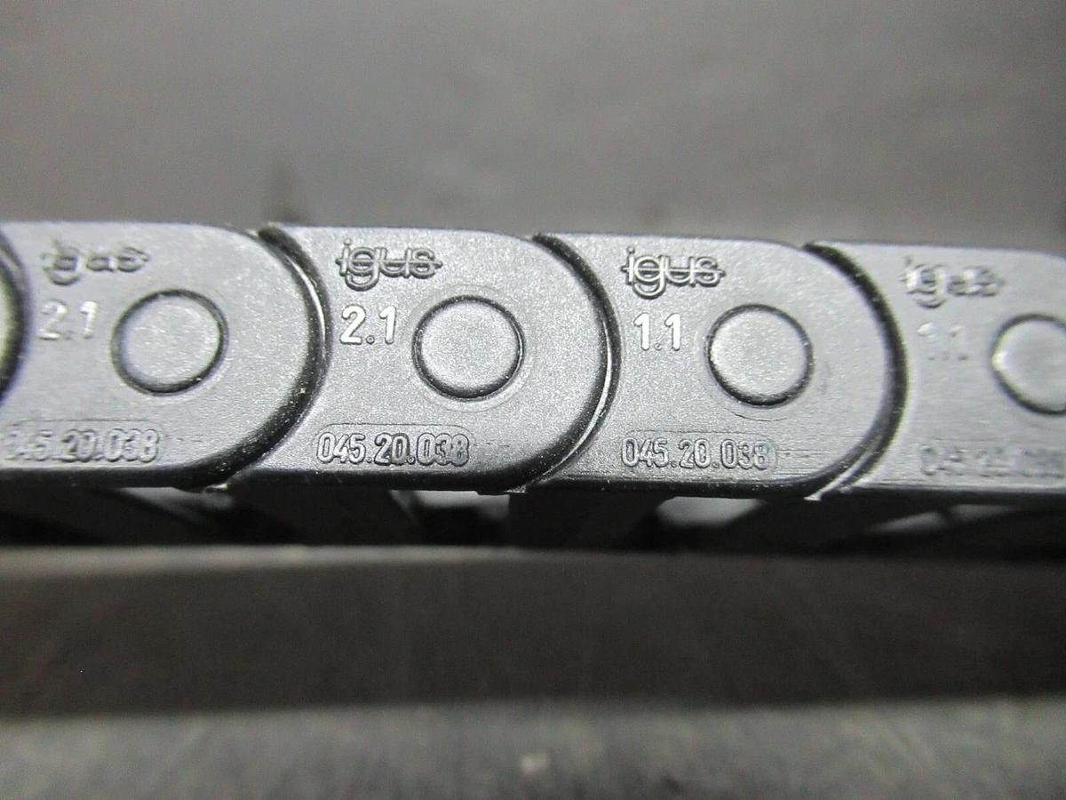Used IGUS 2.1 045.20.038 CUT LINKS 7" LENGTH X 1" WIDTH X 1/2" TALL ADJUSTABLE TRACK