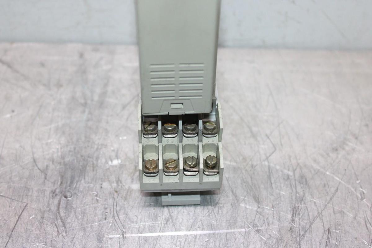 Used MTI TIME DELAY RELAY 0.1 SECOND TO 10 HOUR CSM-K47 24-240 VDC *WARRANTY*